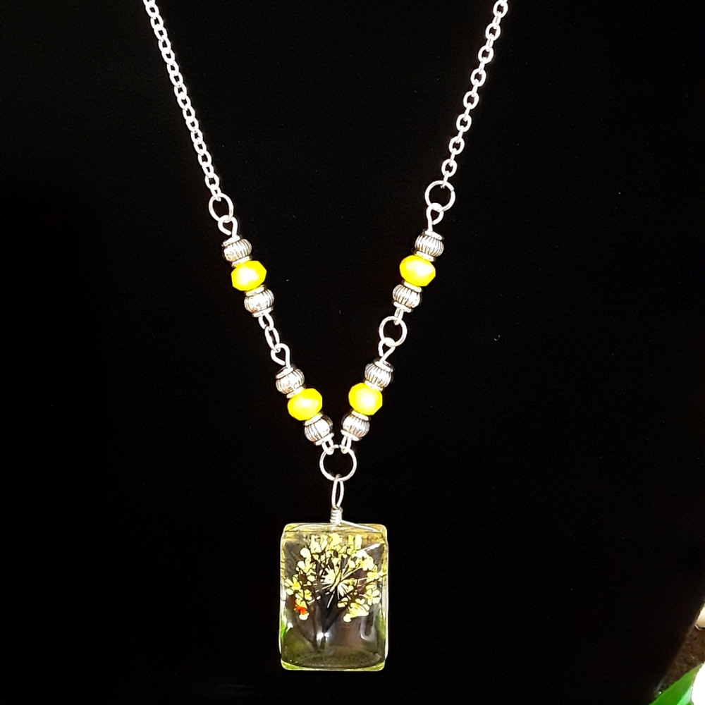Handmade Dried Real Flower Acrylic Necklace Yellow Silvertone 22" Long Chain